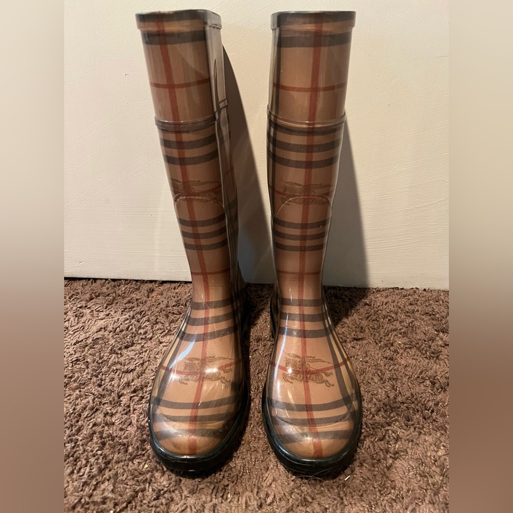 Burberry Rainboots